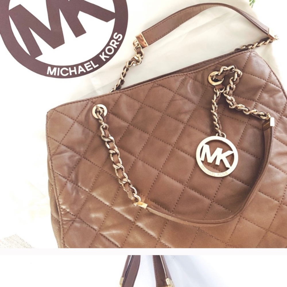 Michael Kors tan shoulder bag